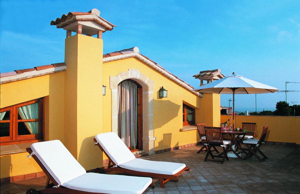 Hotel Restaurante La Masieta Creixell Exterior photo